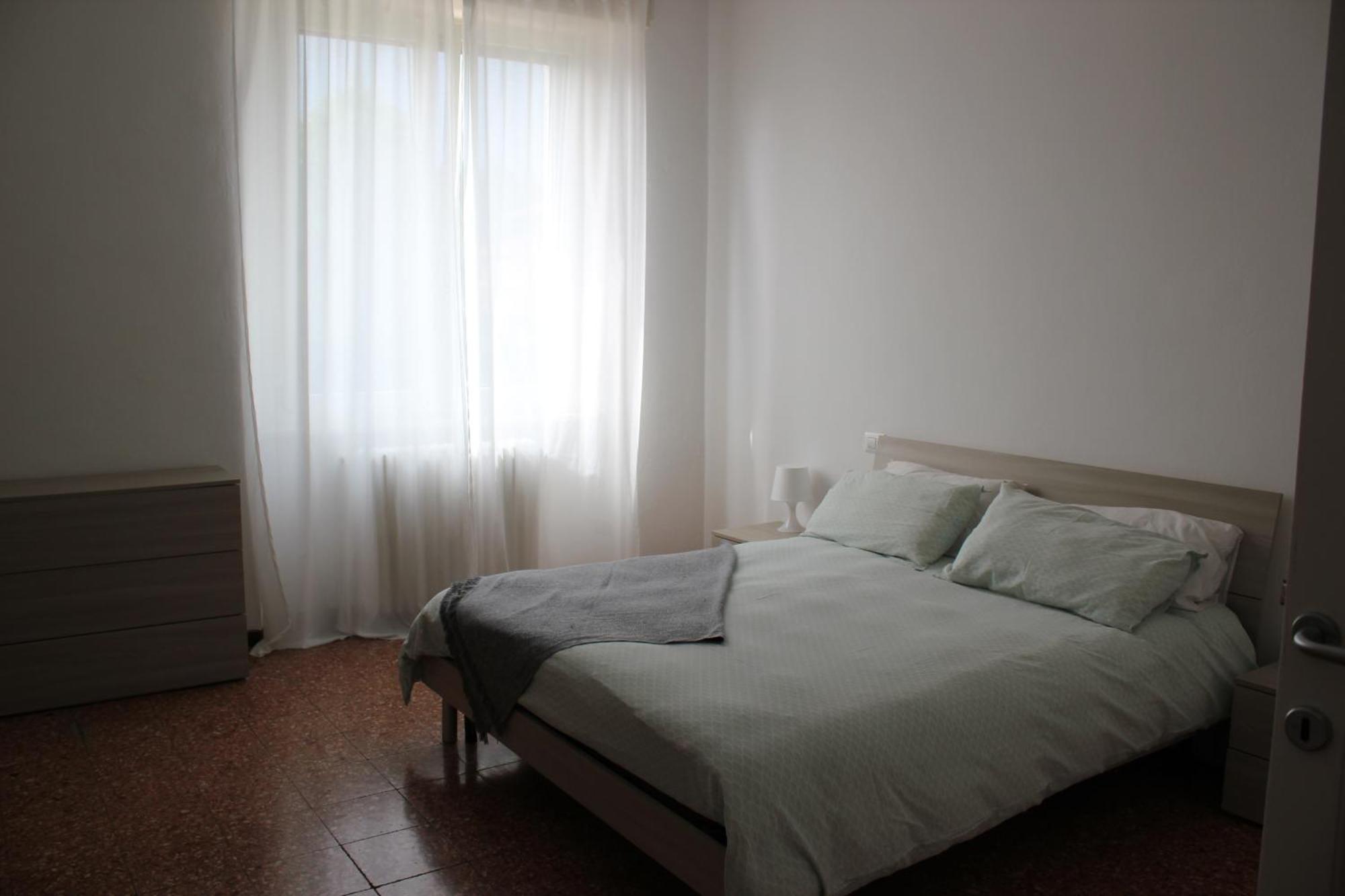 B&B I Due Tigli Travedona Habitación foto